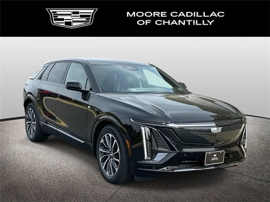 2025 Cadillac Lyriq Sport photo 1