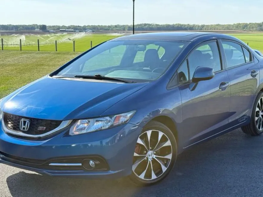 2013 Honda Civic Si photo 1