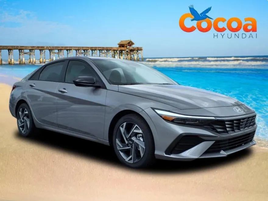2025 Hyundai Elantra SEL Sport photo 1
