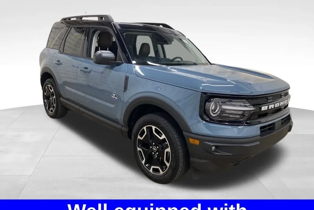 2023 Ford Bronco Sport Outer Banks photo 1