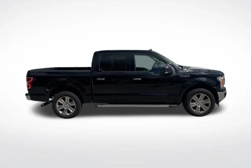 2019 Ford F-150 XLT photo 1