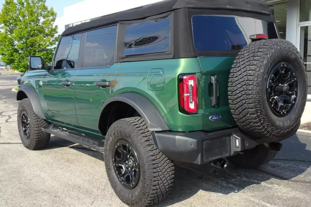 2022 Ford Bronco Outer Banks photo 1