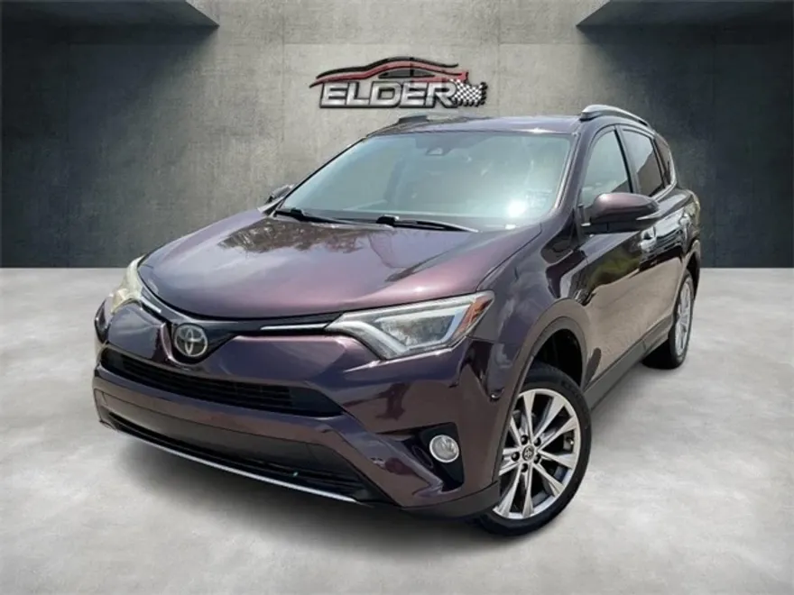 2018 Toyota RAV4 Limited photo 1