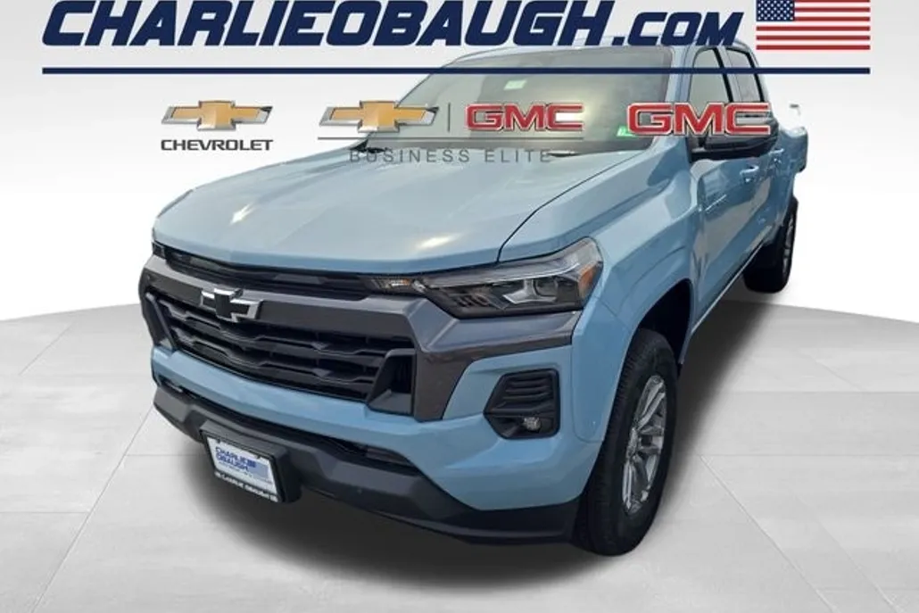 2025 Chevrolet Colorado Work Truck LT photo 1
