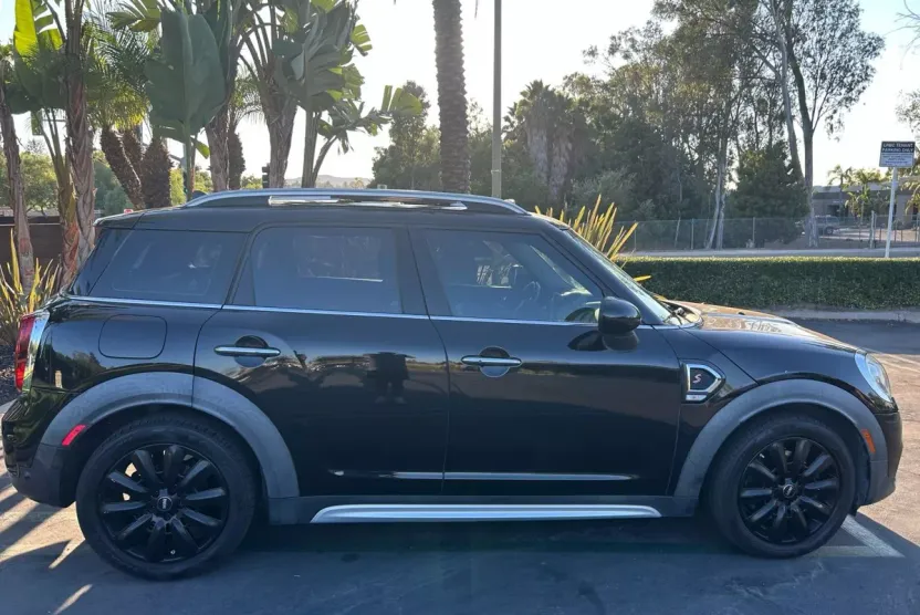 2018 Mini Countryman S photo 1