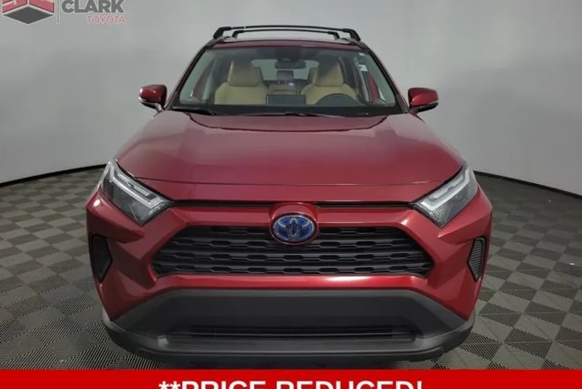 2023 Toyota RAV4 Hybrid LE Sport photo 1