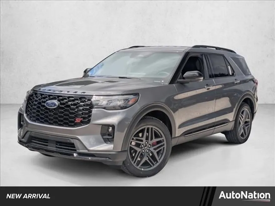 2025 Ford Explorer ST photo 1