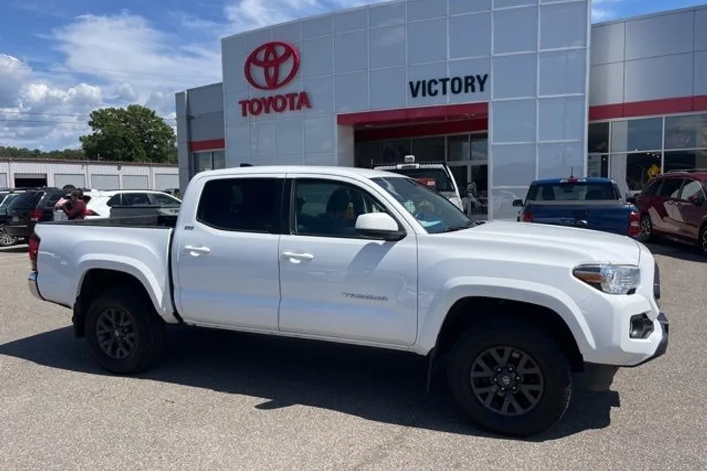 2021 Toyota Tacoma SR5 photo 1