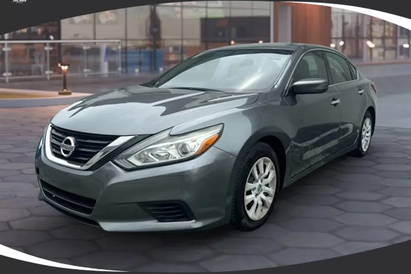2018 Nissan Altima 2.5 photo 1
