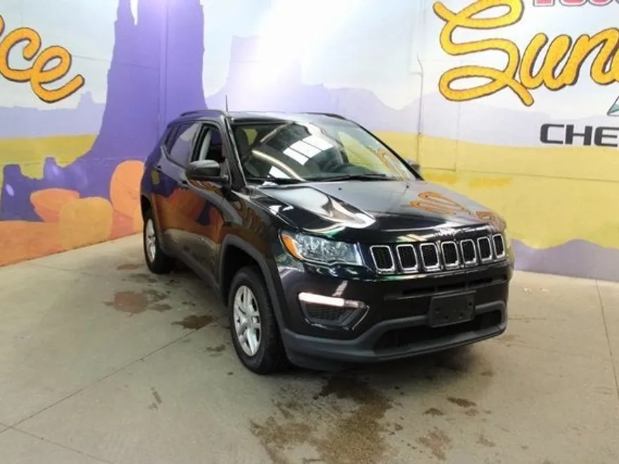 2018 Jeep Compass Sport photo 1