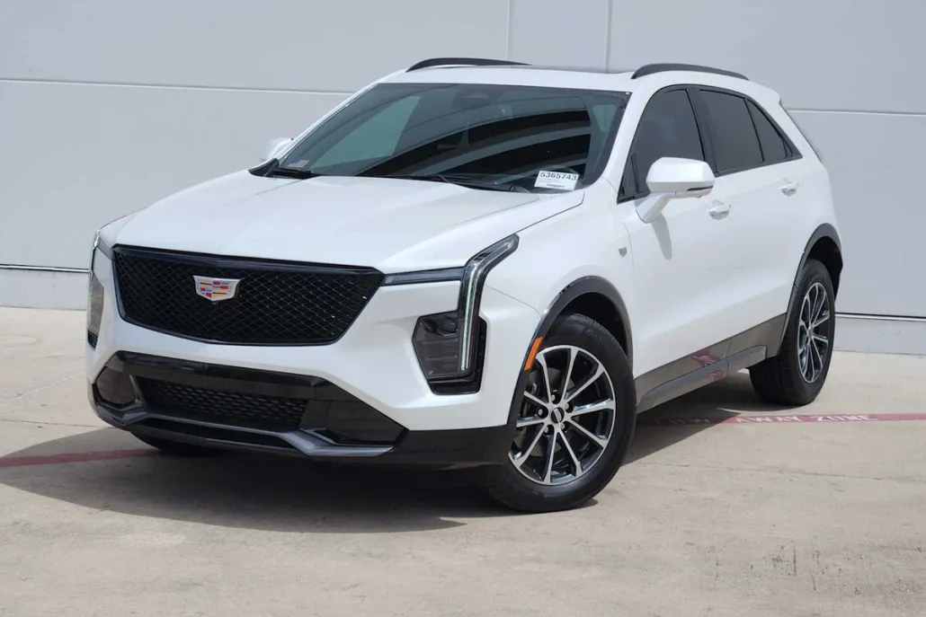 2025 Cadillac XT4 Sport photo 1