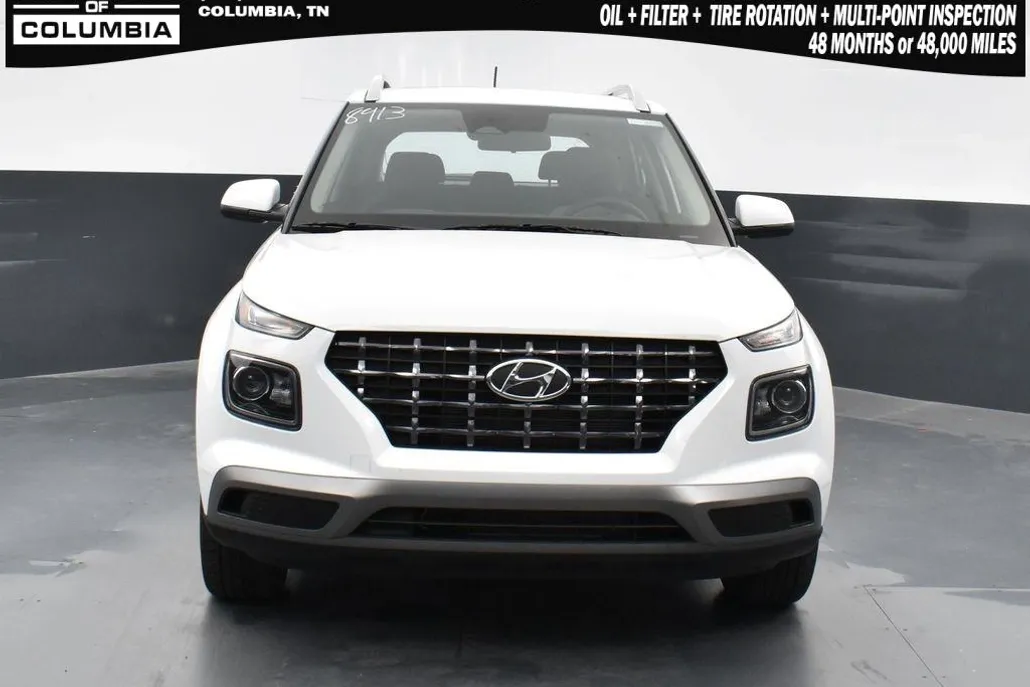 2025 Hyundai Venue SEL photo 1