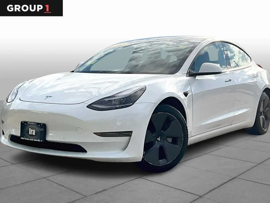 2022 Tesla Model 3 Long Range photo 1