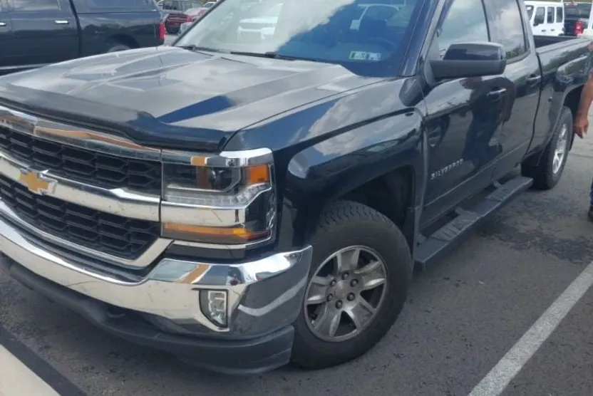 2018 Chevrolet Silverado 1500 photo 1