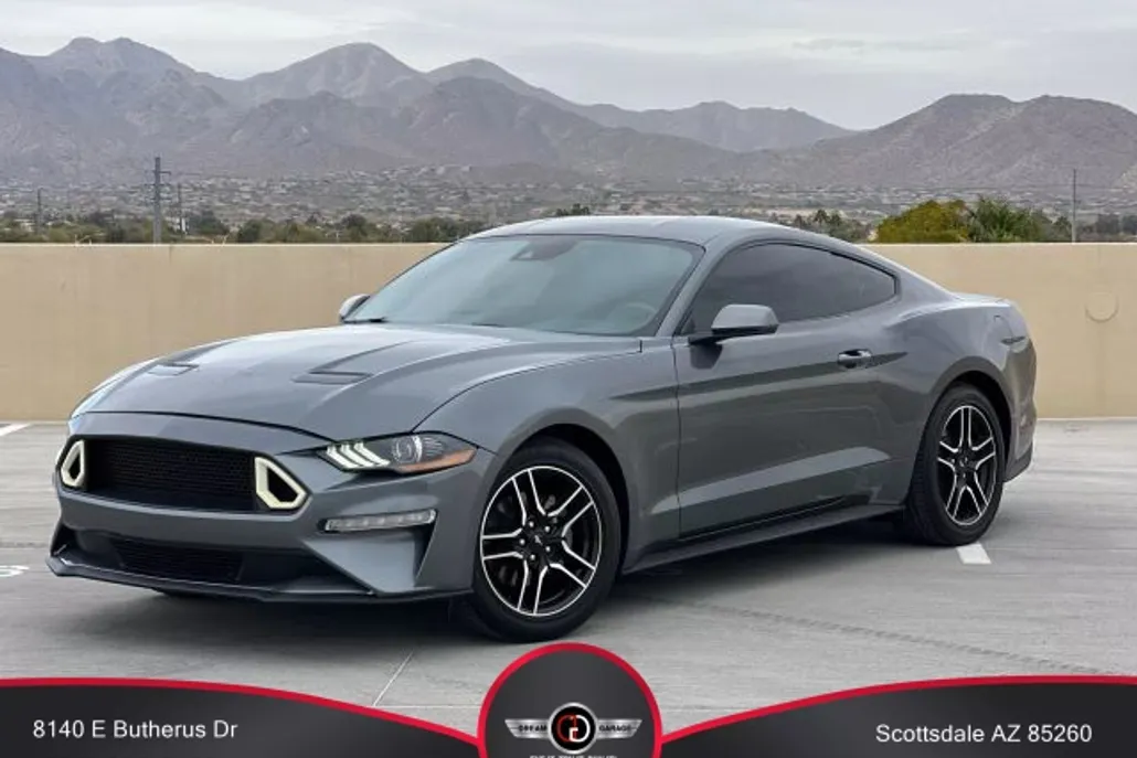 2022 Ford Mustang EcoBoost photo 1