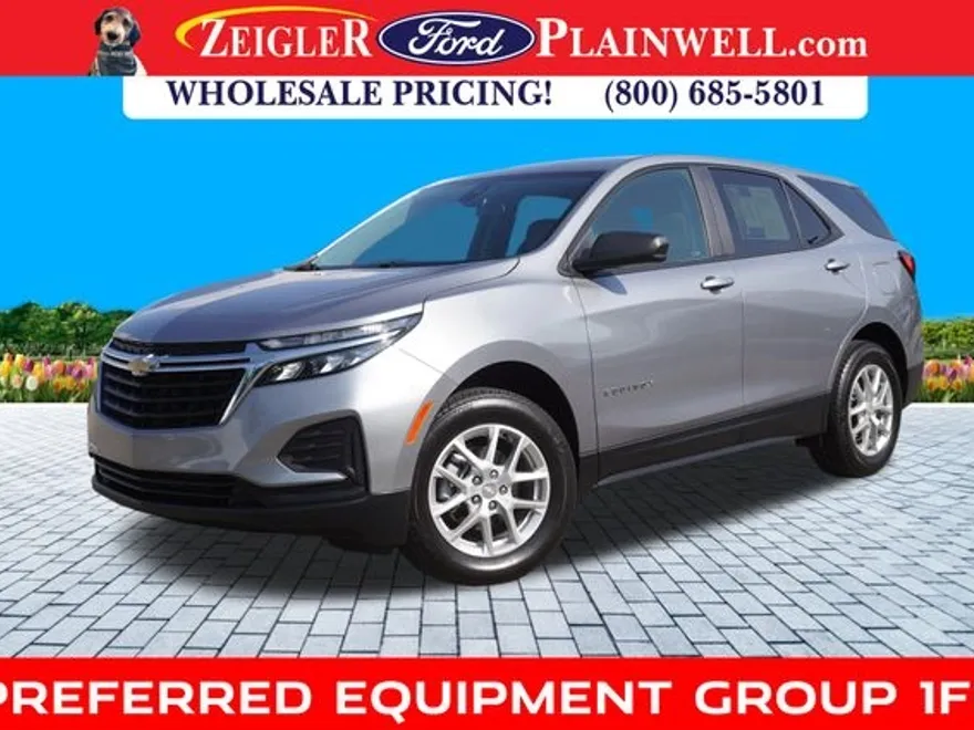 2023 Chevrolet Equinox LS photo 1
