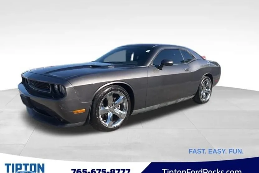 2013 Dodge Challenger R/T photo 1