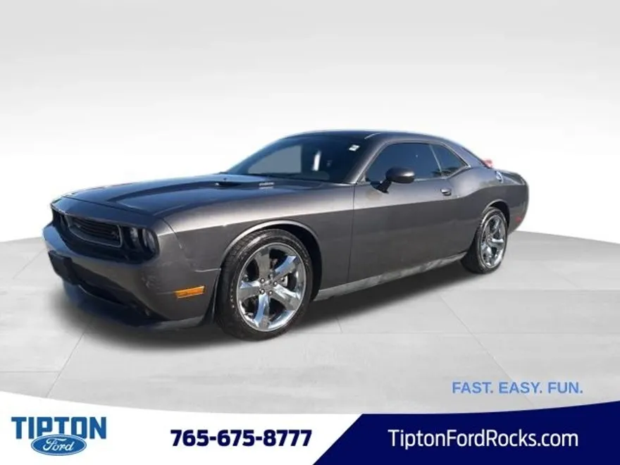 2013 Dodge Challenger R/T photo 1