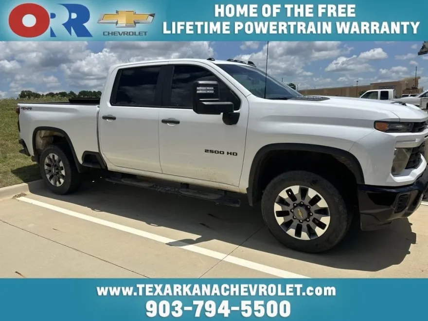 2024 Chevrolet Silverado 2500HD Custom photo 1