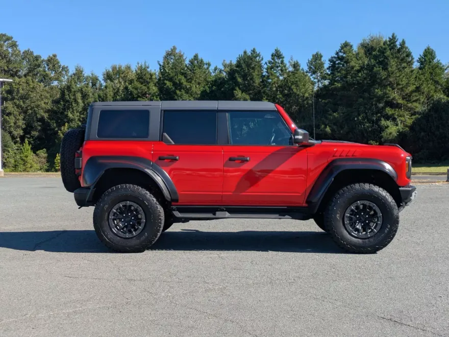 2023 Ford Bronco Raptor photo 1
