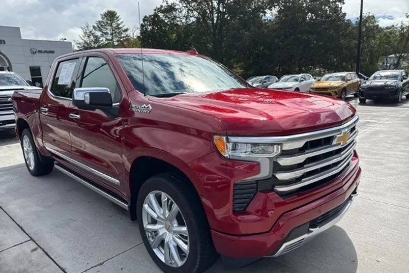 2024 Chevrolet Silverado 1500 High Country photo 1