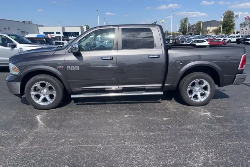 2015 Ram 1500 Laramie photo 1