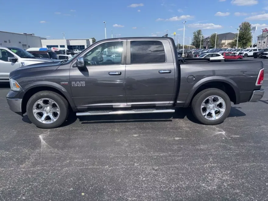 2015 Ram 1500 Laramie photo 1