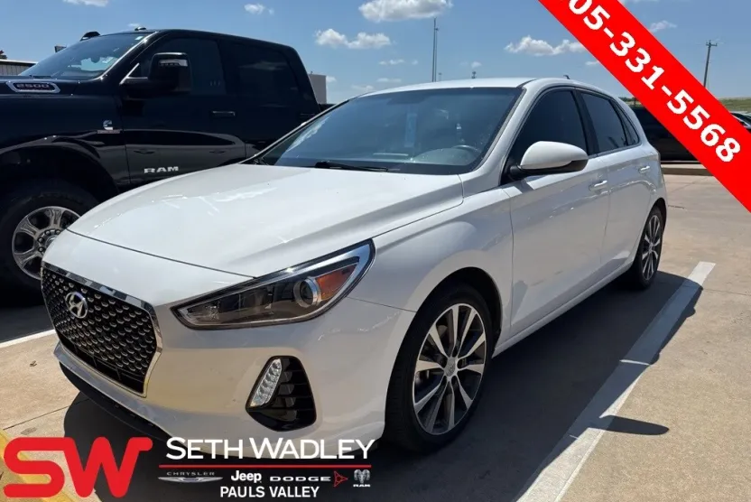 2020 Hyundai Elantra GT Base photo 1