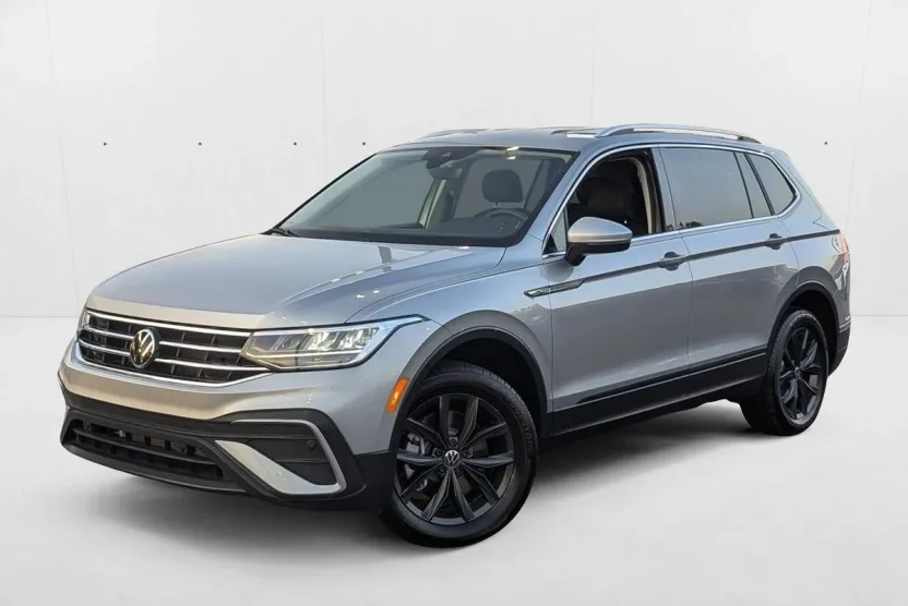 2024 Volkswagen Tiguan SE Sport photo 1
