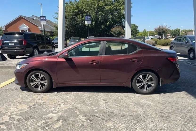 2021 Nissan Sentra SV photo 1