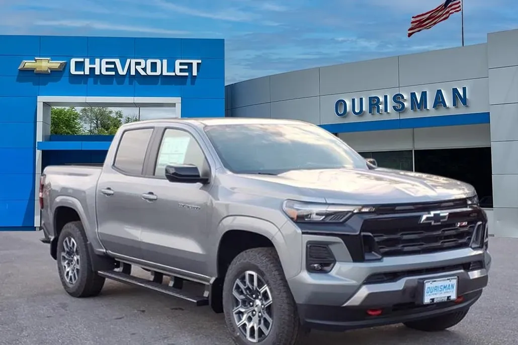 2026 Chevrolet Colorado Z71 photo 1