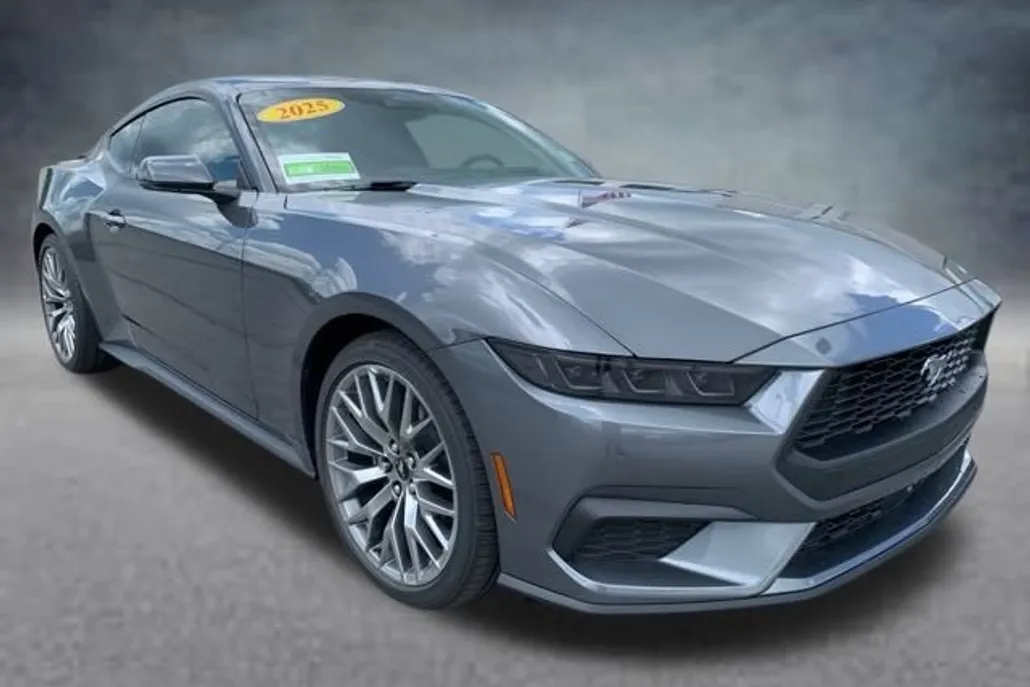 2025 Ford Mustang EcoBoost Premium photo 1
