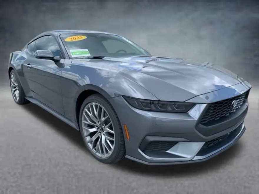 2025 Ford Mustang EcoBoost Premium photo 1