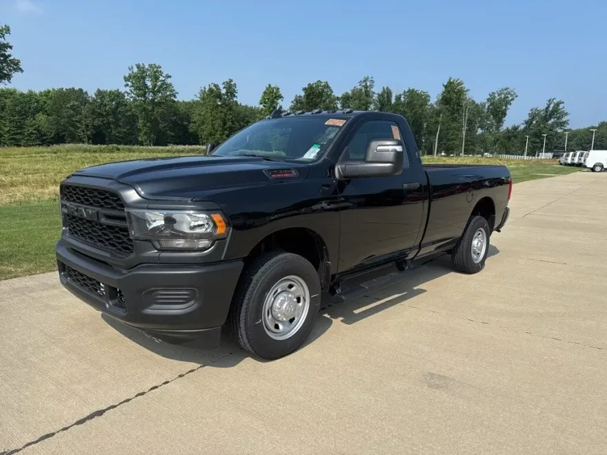 2024 Ram 2500 Tradesman photo 1