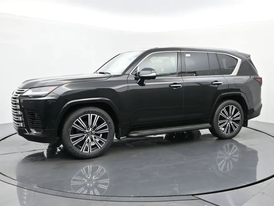 2025 Lexus LX Luxury photo 1