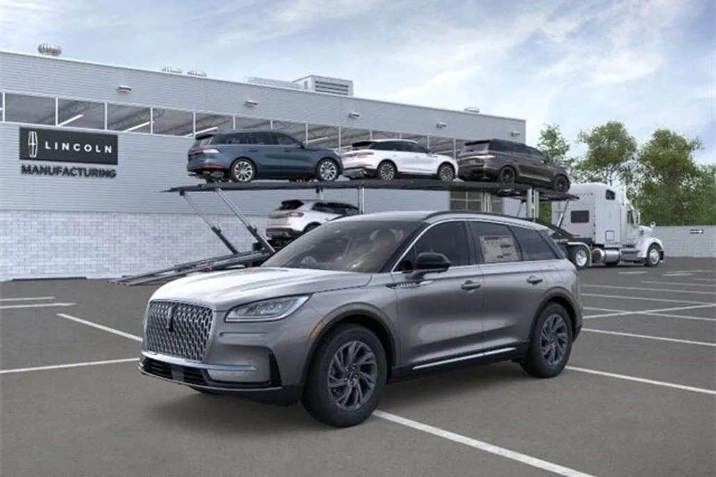 2025 Lincoln Corsair Premiere photo 1