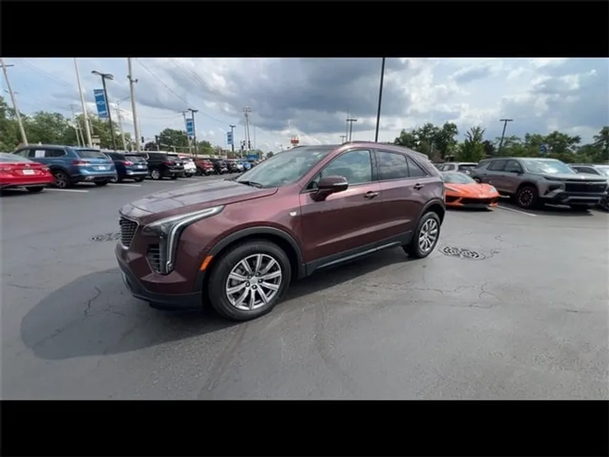 2023 Cadillac XT4 Sport photo 1