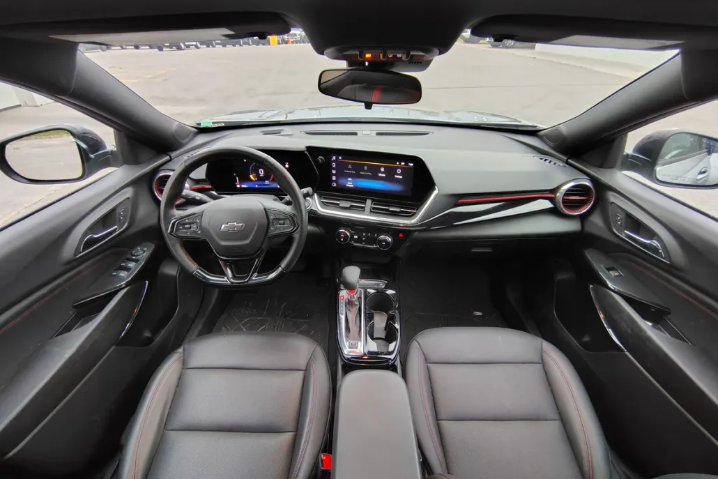 2024 Chevrolet Trax photo 1