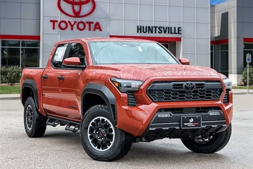 2025 Toyota Tacoma TRD Off-Road 4x4 Double Cab photo 1