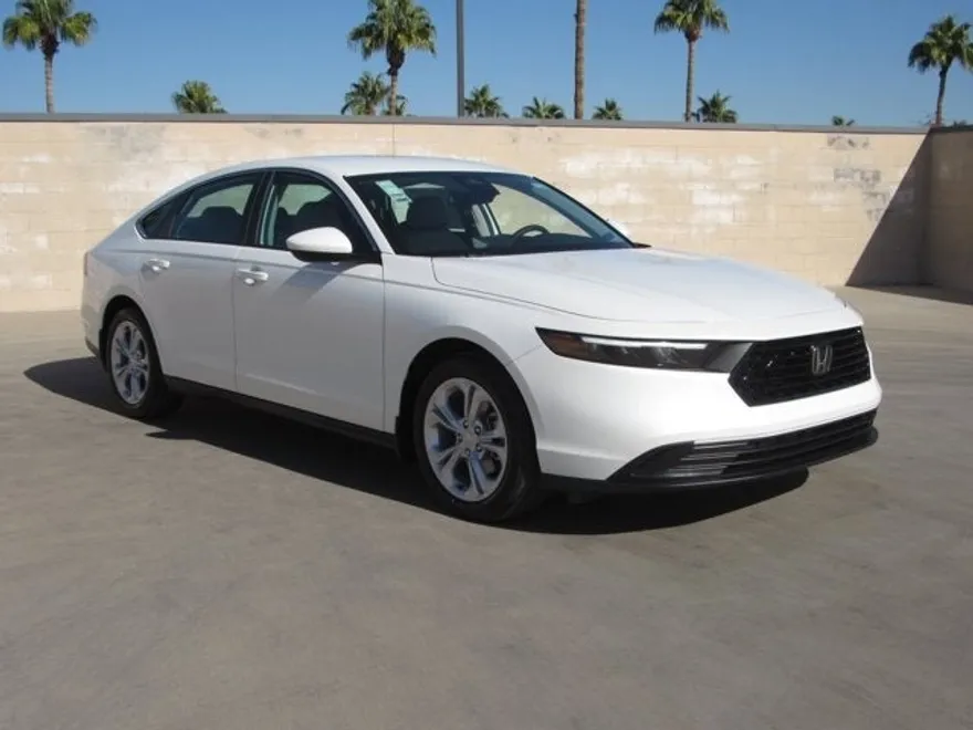 2025 Honda Accord LX photo 1