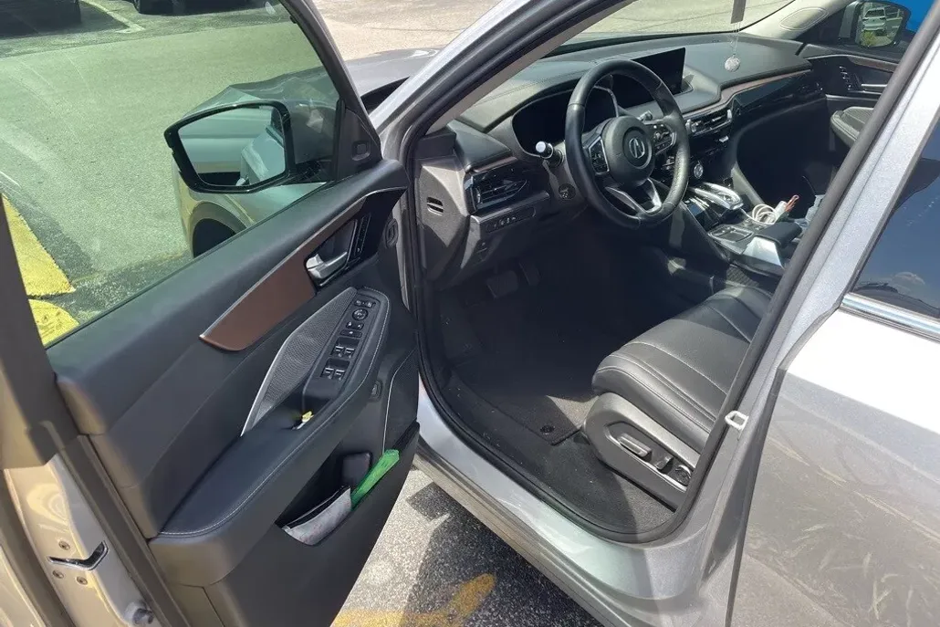 2022 Acura MDX Technology photo 1