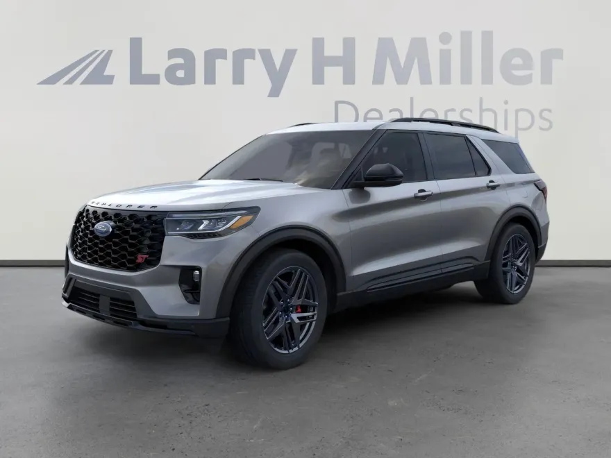 2025 Ford Explorer ST photo 1
