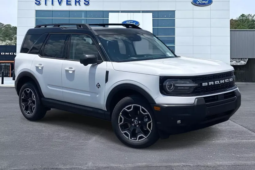 2025 Ford Bronco Sport Outer Banks photo 1