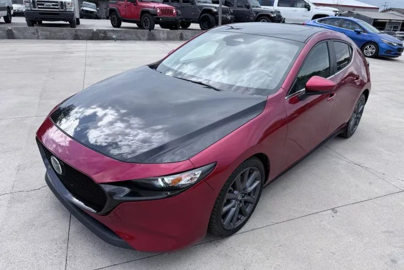 2024 Mazda Mazda3 2.5 s Preferred Hatchback photo 1