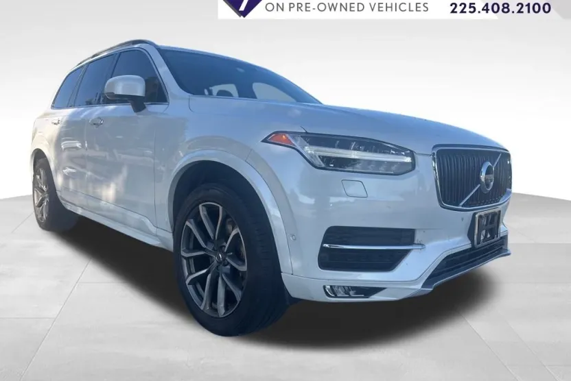 2018 Volvo XC90 T6 Momentum photo 1