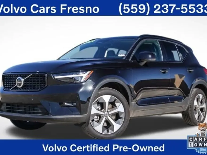 2025 Volvo XC40 Plus photo 1