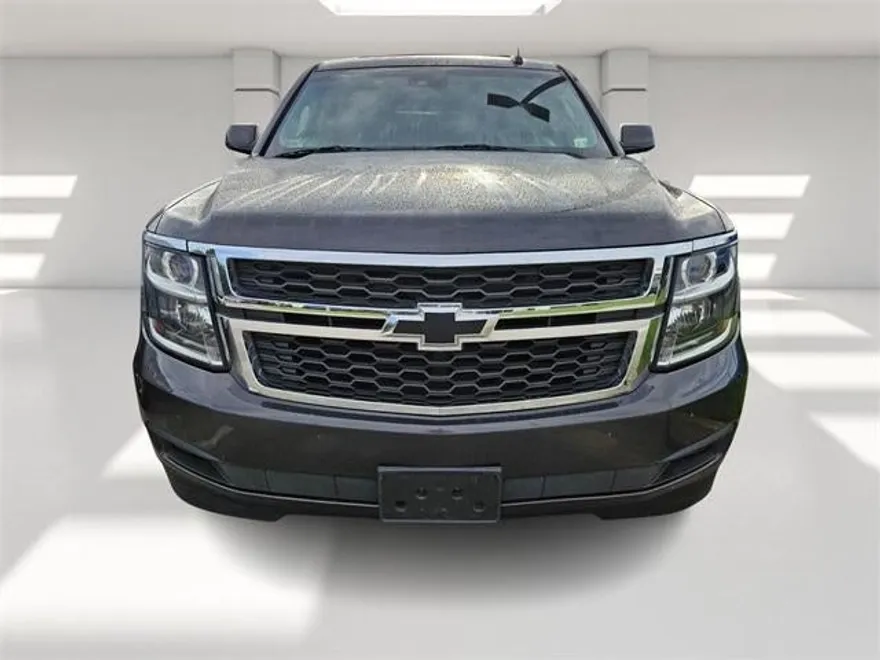 2017 Chevrolet Tahoe LT photo 1
