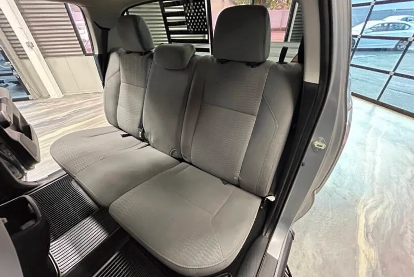 2019 Toyota Tacoma SR5 V6 photo 1