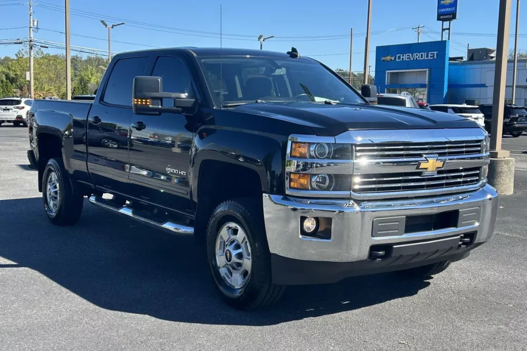 2018 Chevrolet Silverado 2500HD LT photo 1