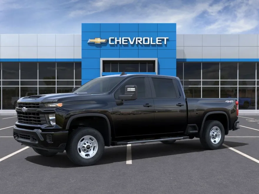 2025 Chevrolet Silverado 2500HD photo 2